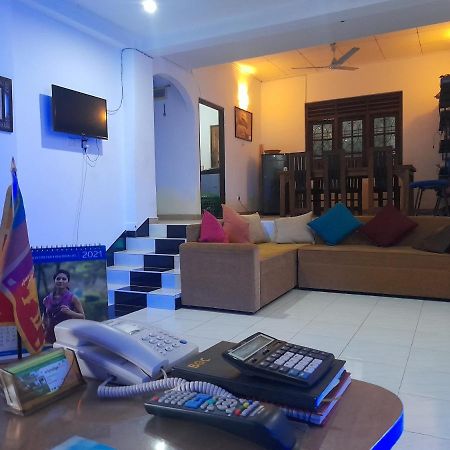 Smart Holiday Inn Galle Exterior foto